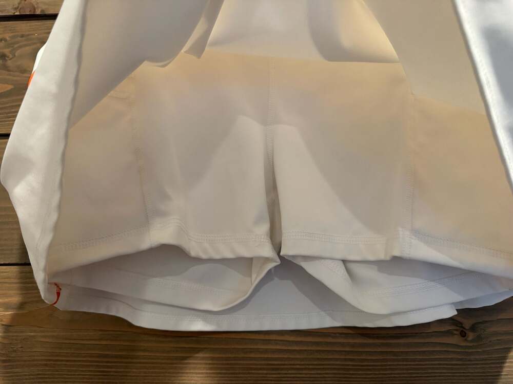 Sincerely Jules White Athletic Skort with Orange Trim Large - Picture 12 of 13